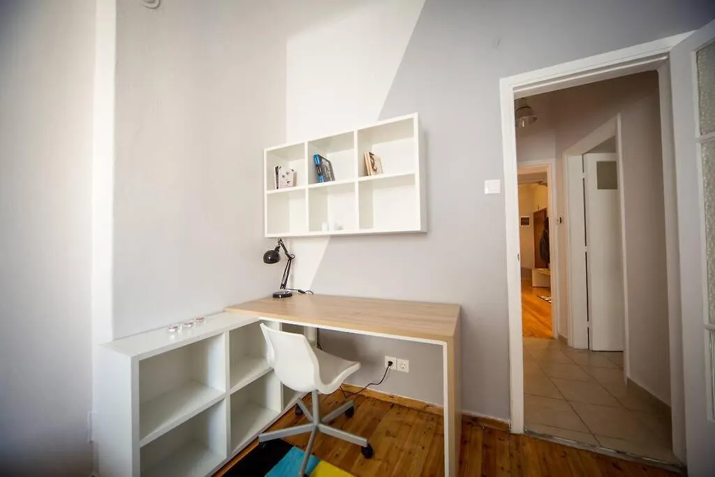White Tower Minimal Apartment Θεσσαλονίκη