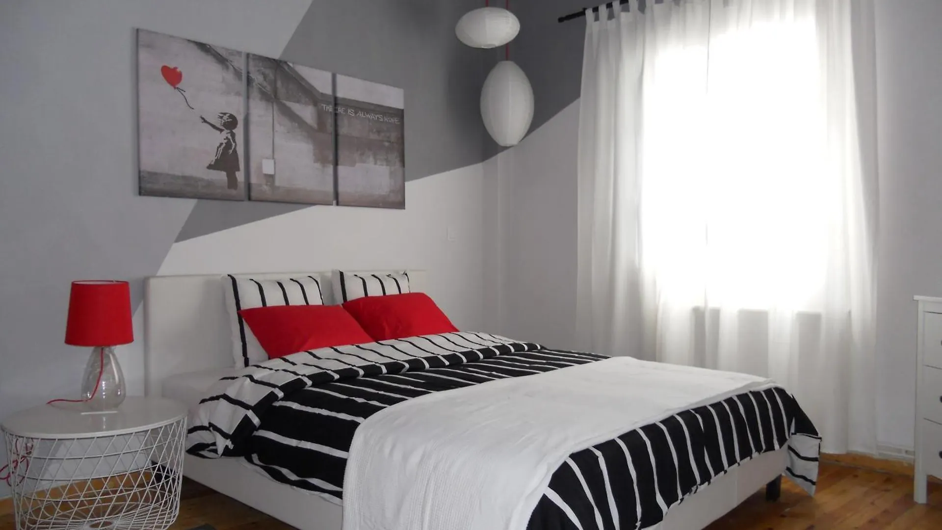 White Tower Minimal Apartment Salonic